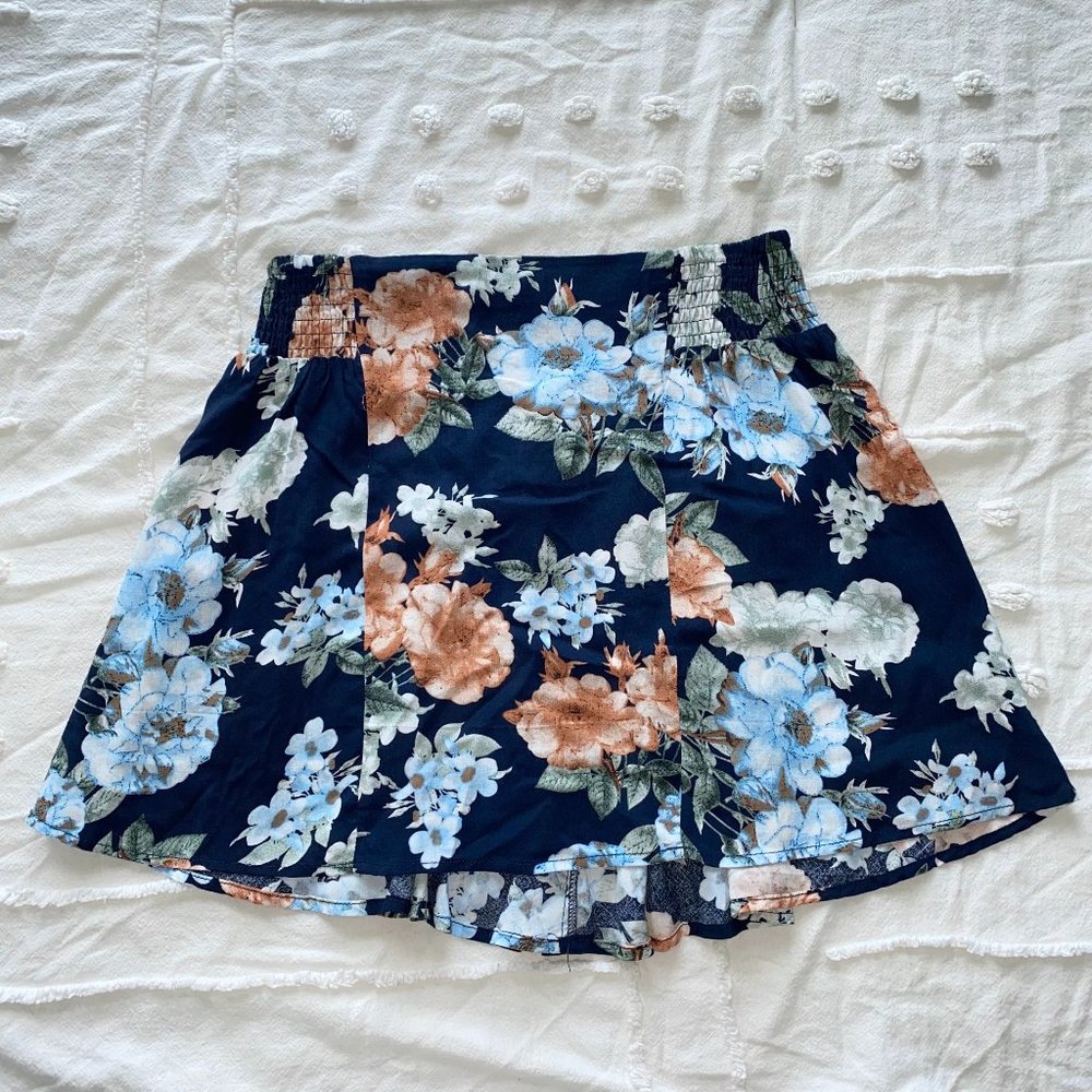 Aakaa Floral Mini Skirt